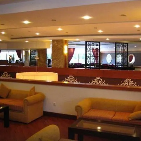 Corinthia Club
